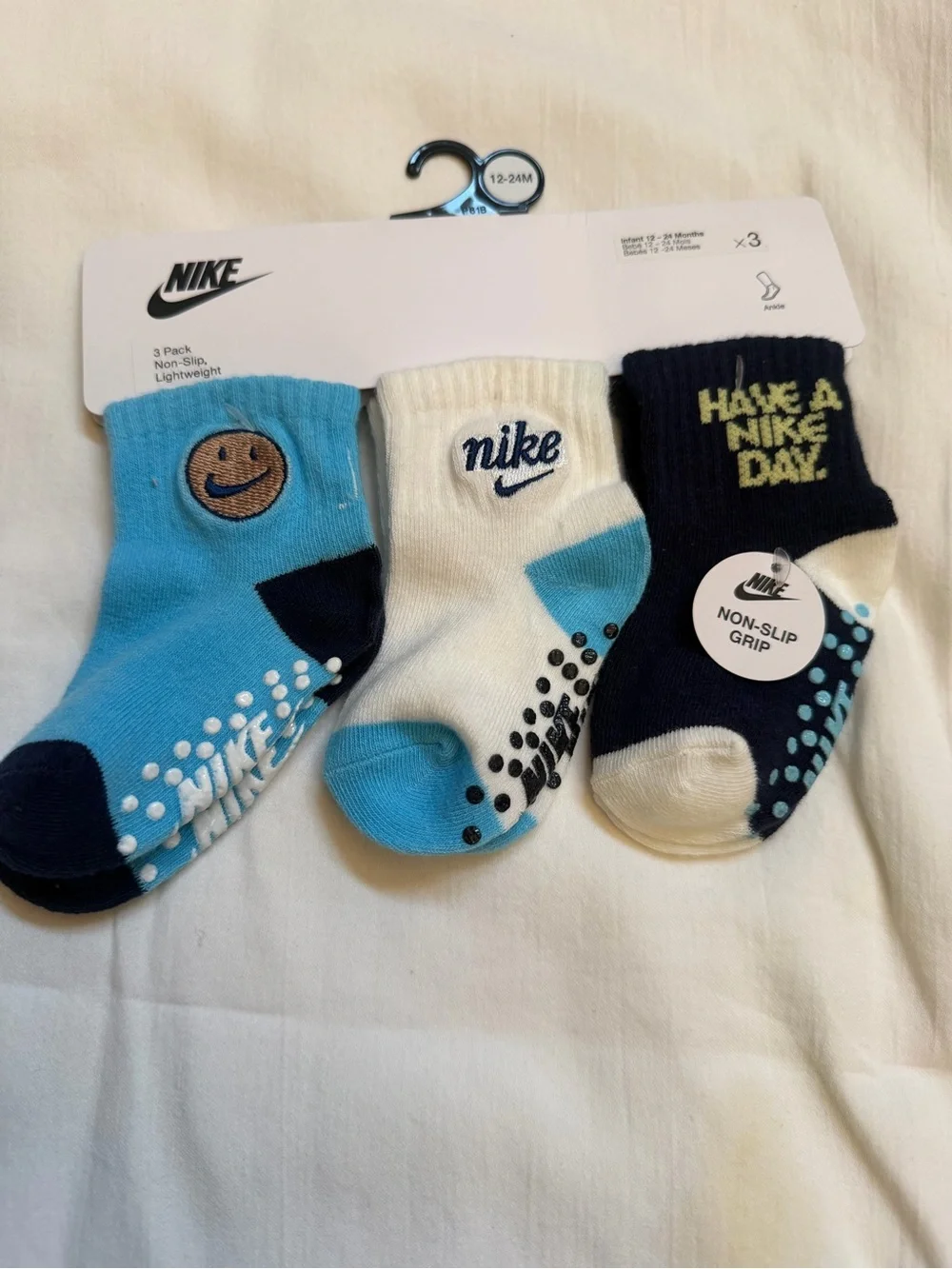 Nike Kids No-Show Socks Pack in Blue, White, Navy